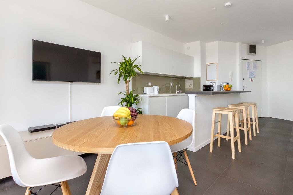 Apartment Nest Apartment Split