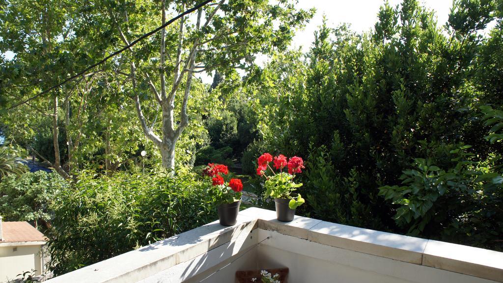 Deluxe Joia With Balcony On The Bacvice, Free Parking, Old Town, Near Ferry Port