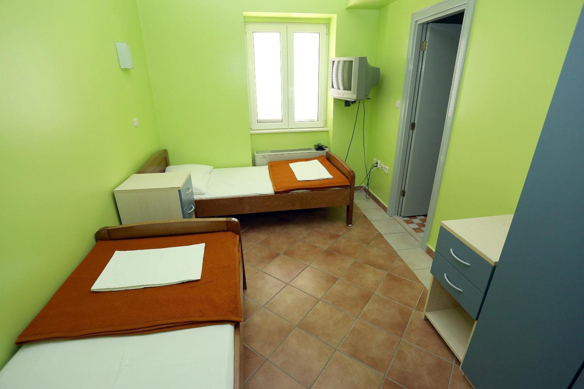 Vila Mikica Hostel *