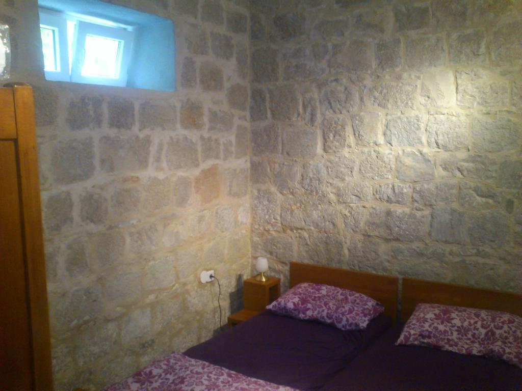Apartment Eldi *
