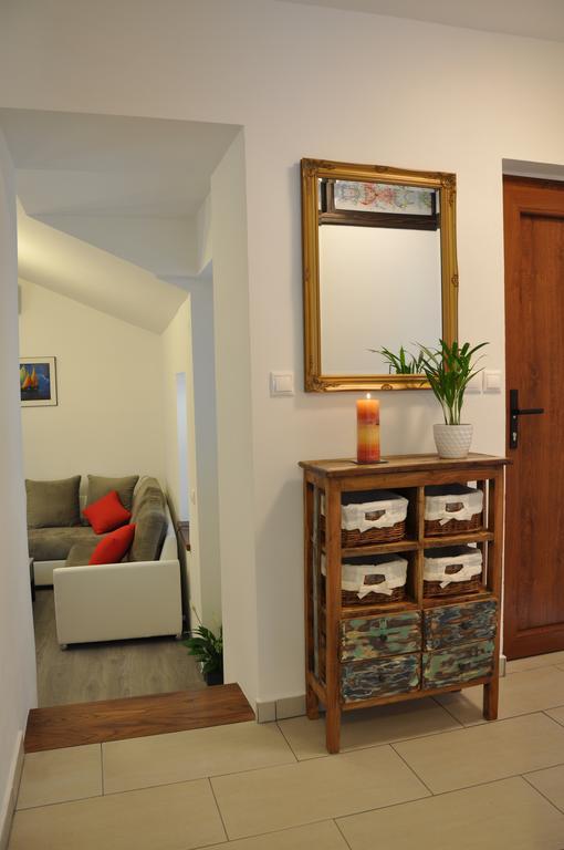 Sweet Apartment *