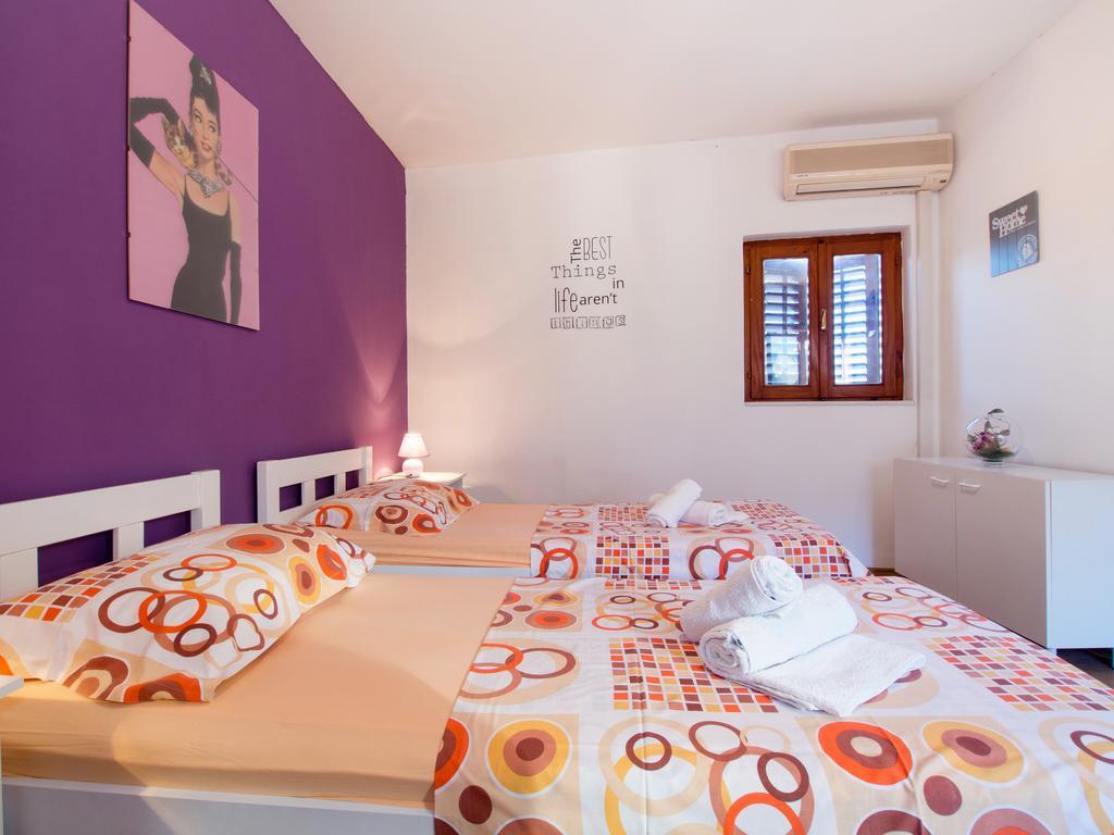 Hestia Apartment Split