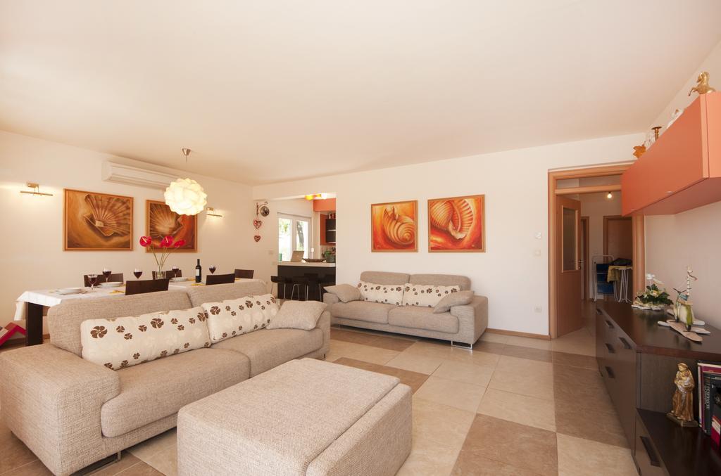 Villa Villa Stojic *