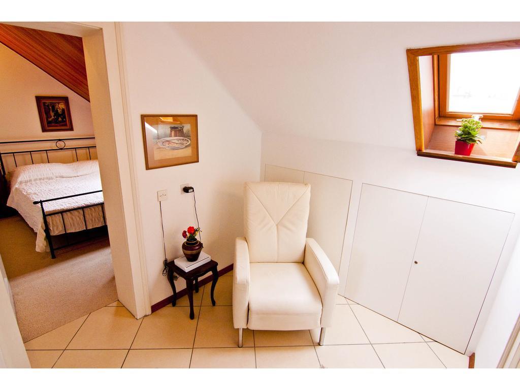 Lux Marmont Terace 2