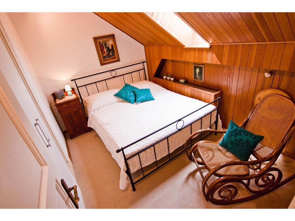 Lux Marmont Terace 2 *