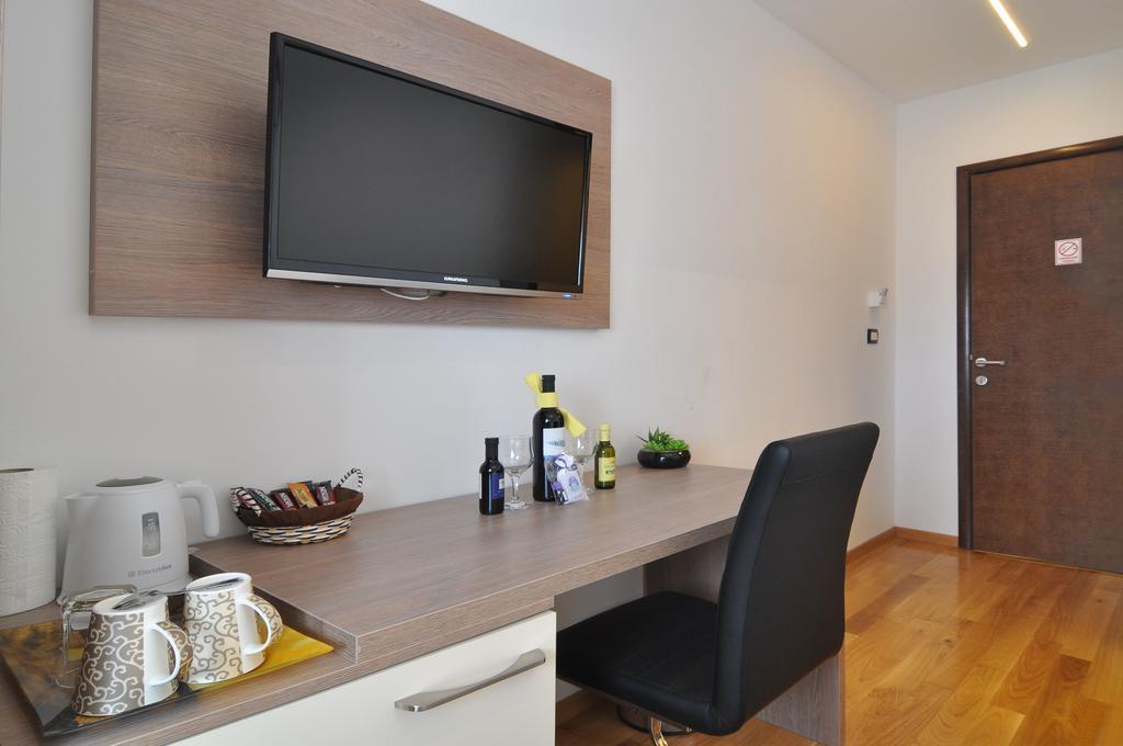 Deluxe & Sarella Apartamento
