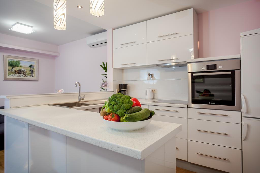 Apartment Medak Zrnovnica *