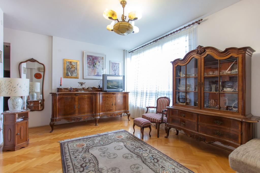 Fabris * Split