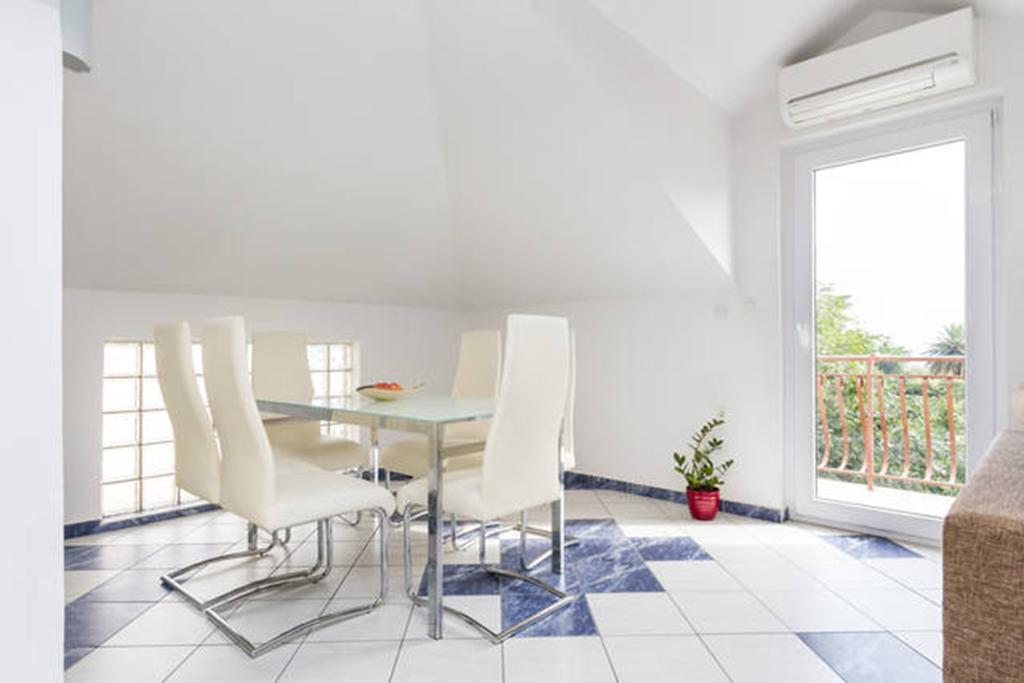 Apartment Bota *