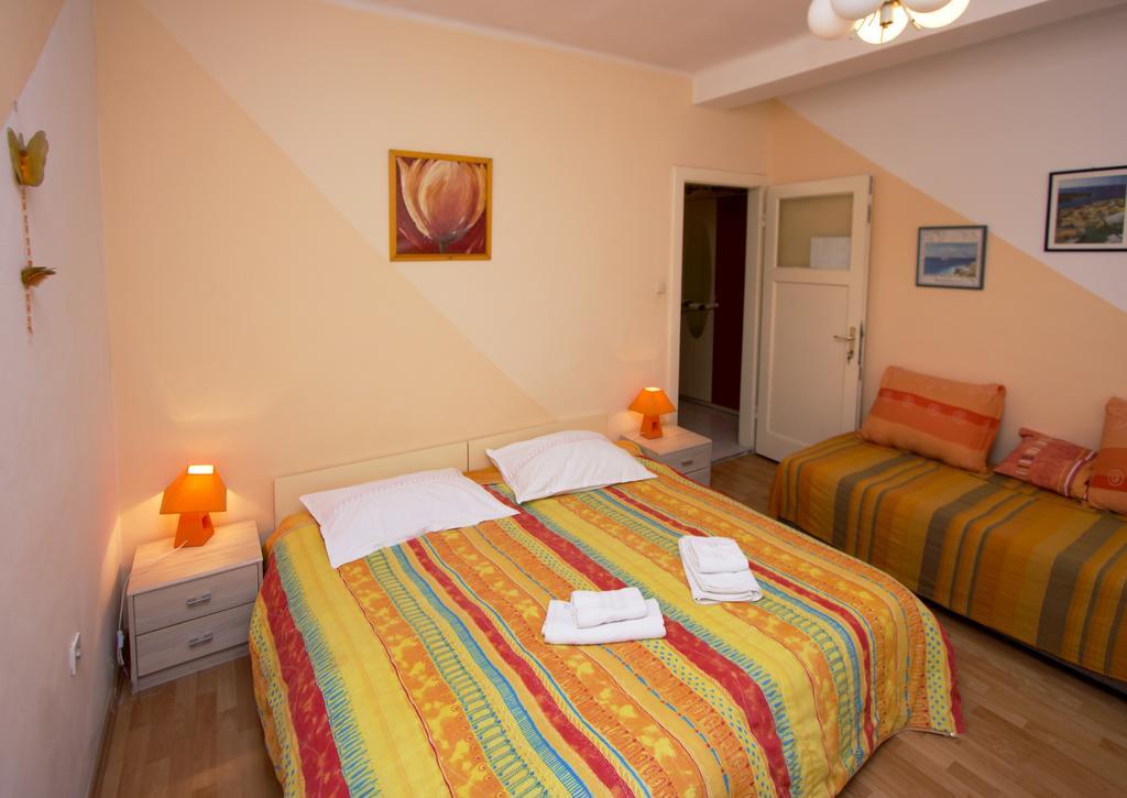 Guest House With Garden - Zuvan Split