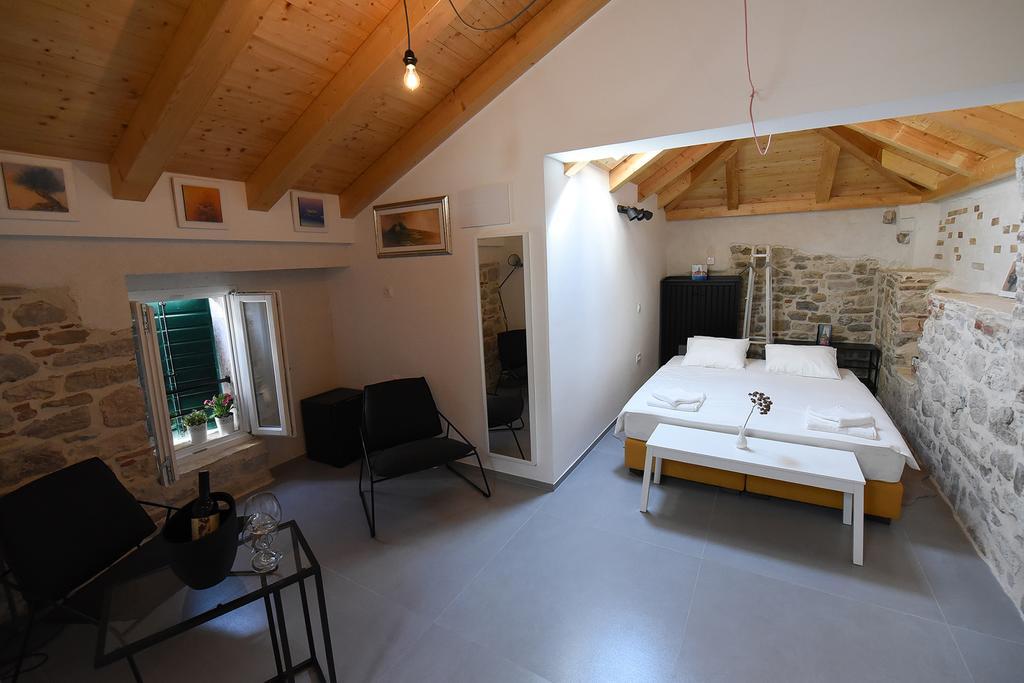 Pylon Guest house Split
