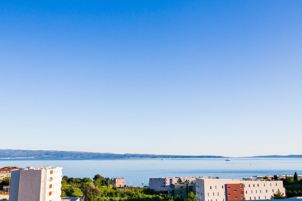 Grand View