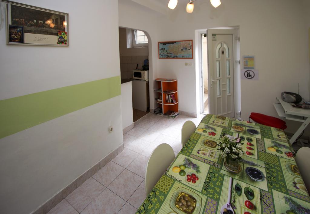Guest House With Garden - Zuvan 3*