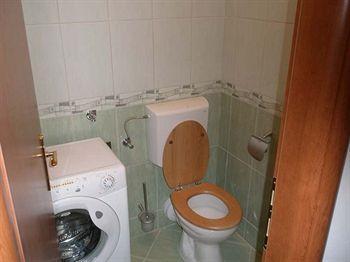 Guest house Znjan 3*