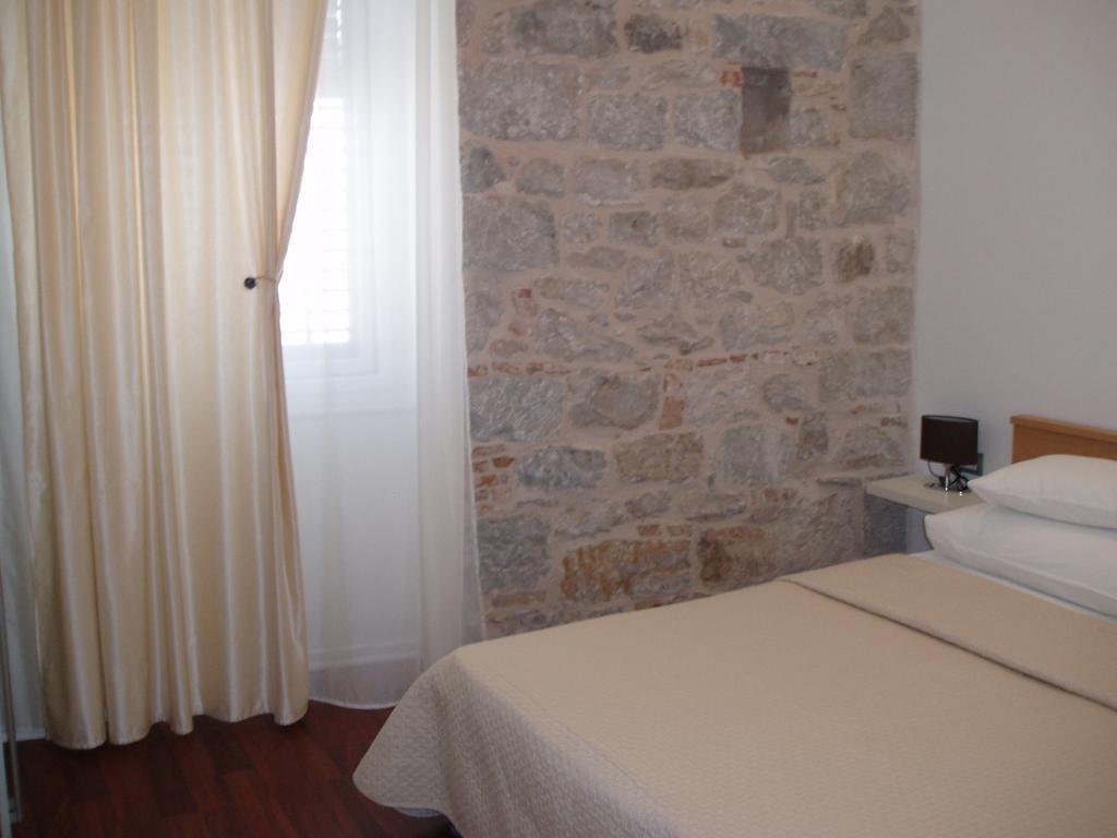 Guest house Supreme
