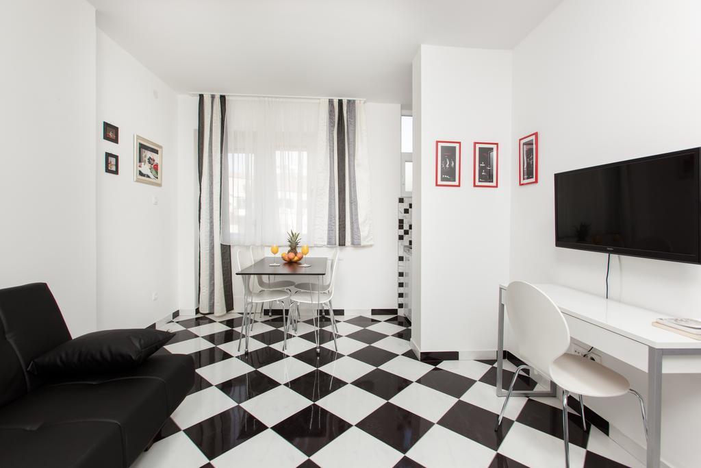 Petra Apartment *