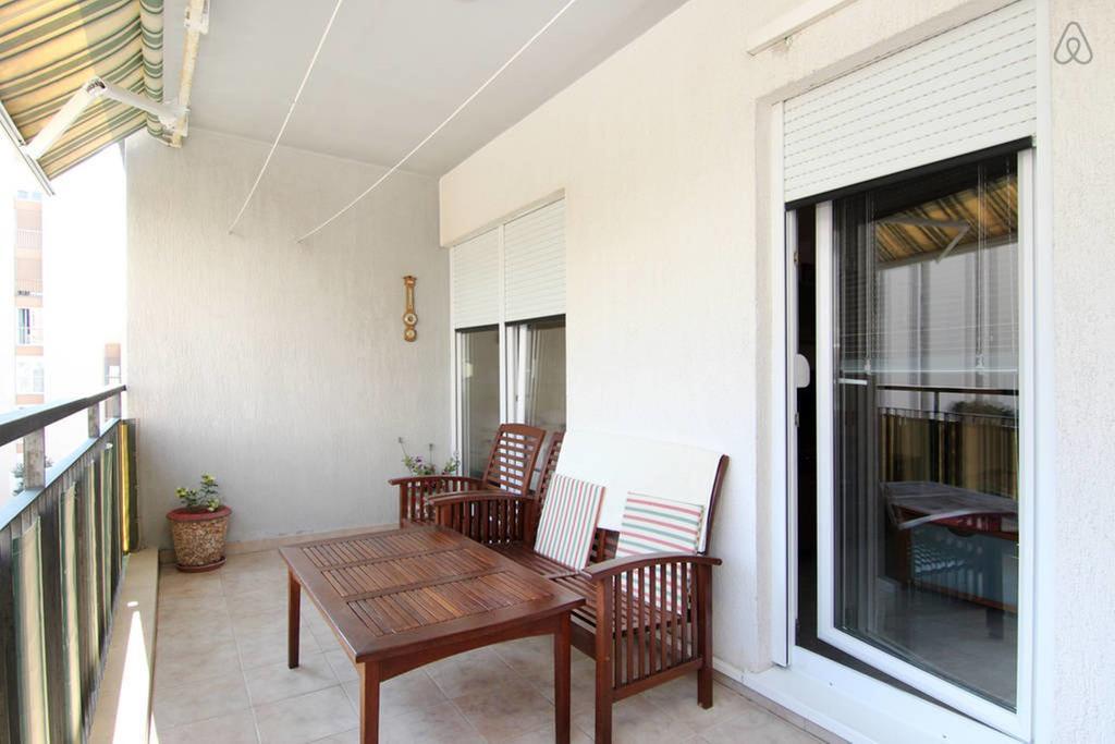 Apartment Happy Day