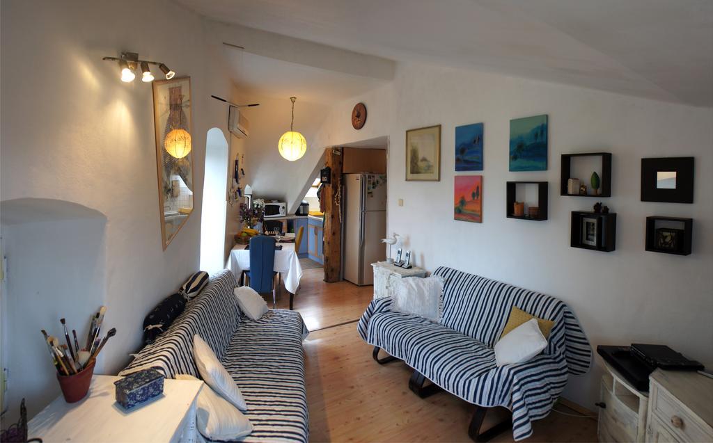Vintage Art Apartment Split