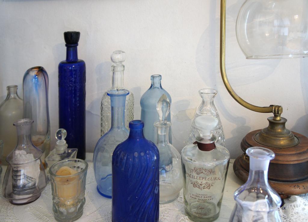 Apartment Vintage Art Split
