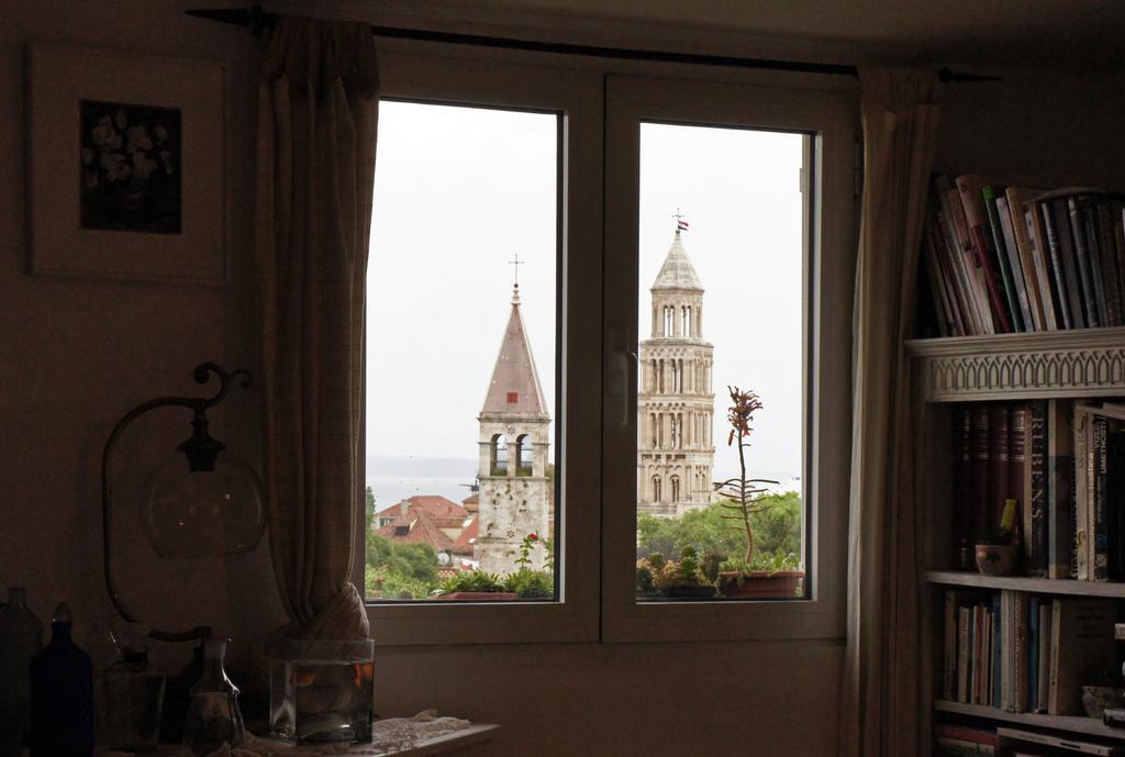 Vintage Art Apartment Split