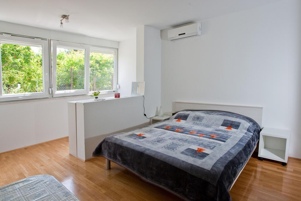 Busic In Apartment *