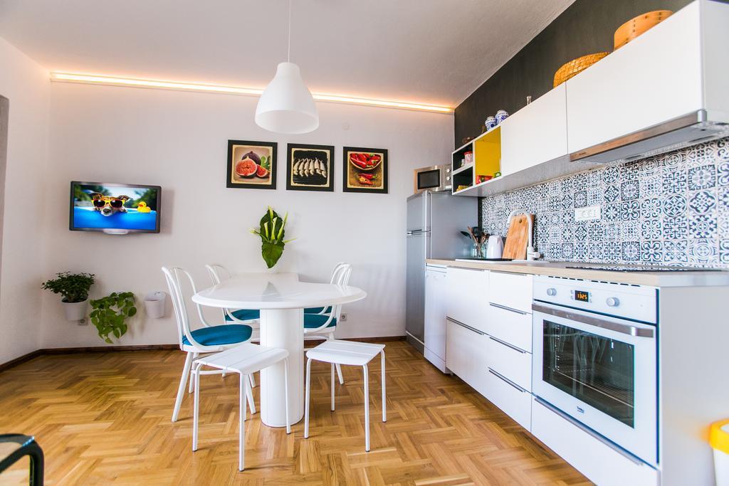 Grand View Apartment