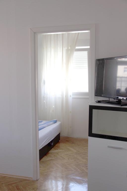 Apartment Tomisa *