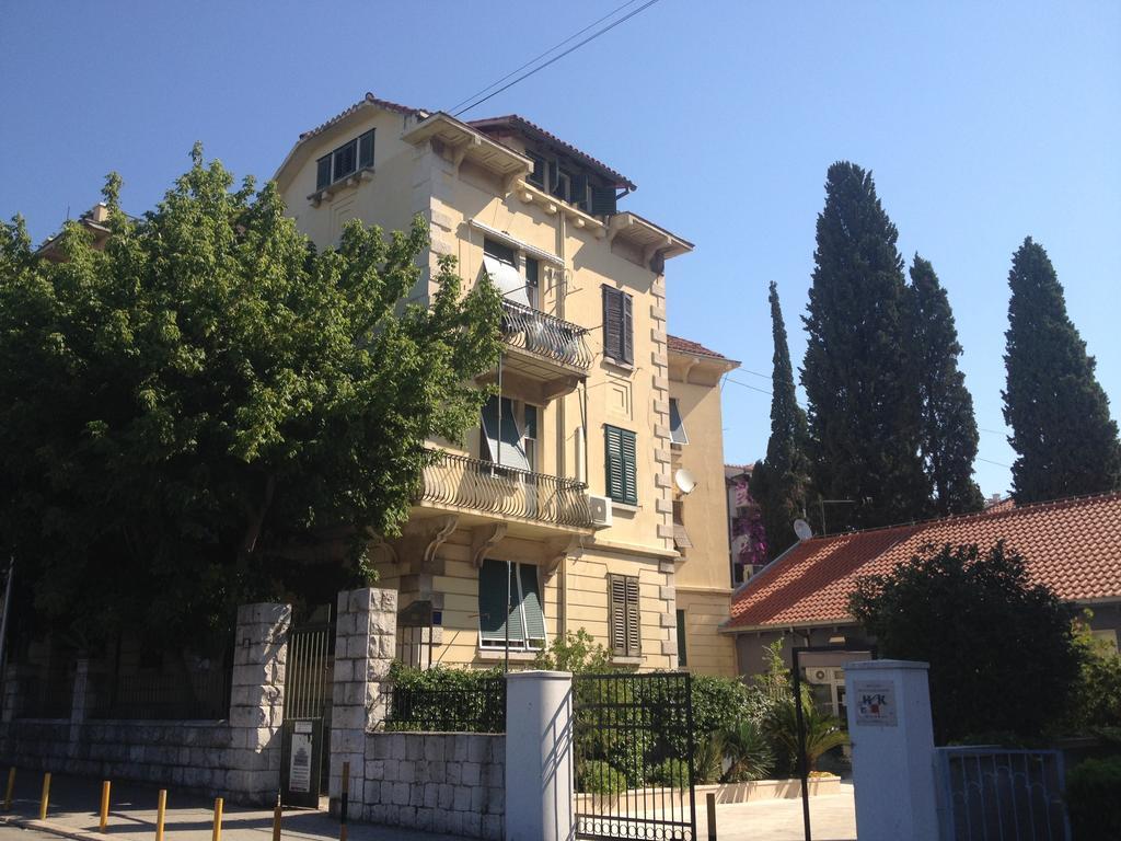 Apartment Sonata