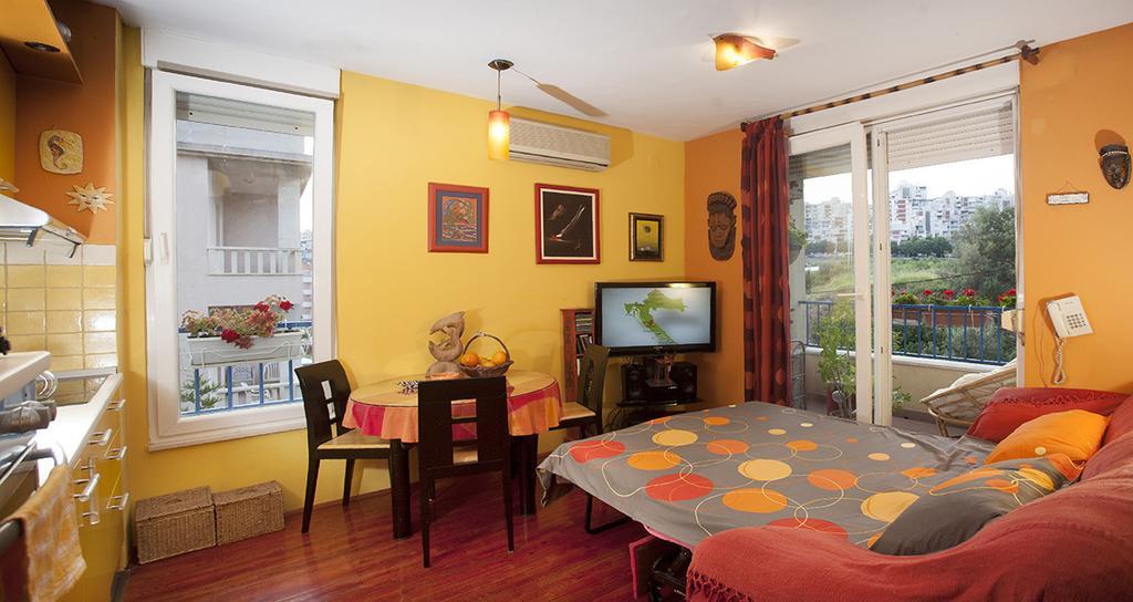 Sunny Yellow Apartamento