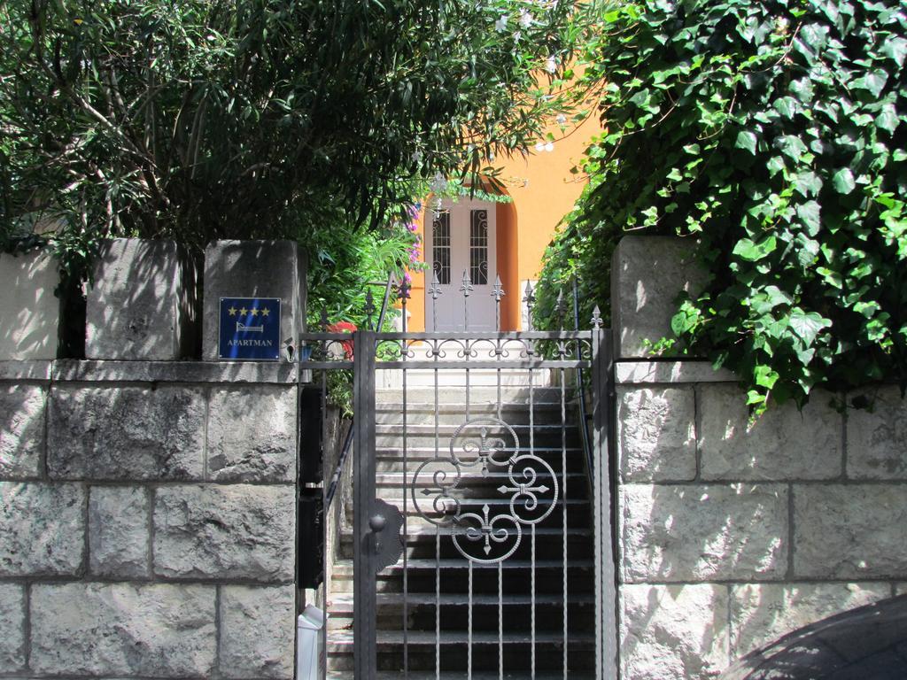 Bacvice With Free Parking Apartment *