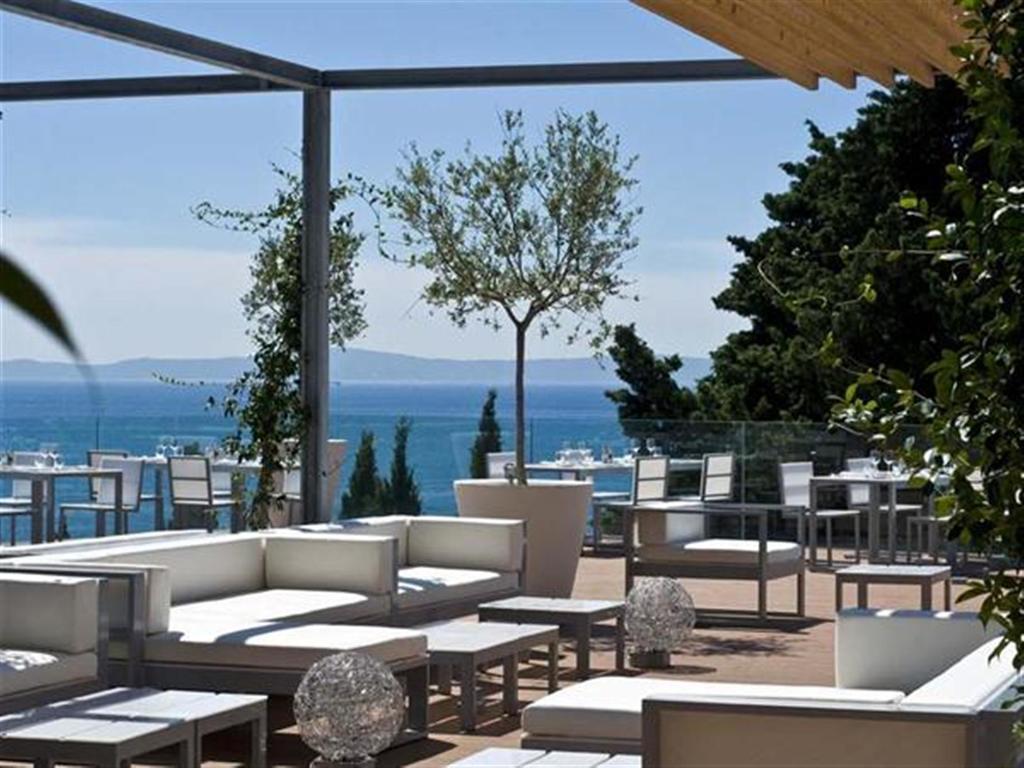 Apartment Happy Day Split