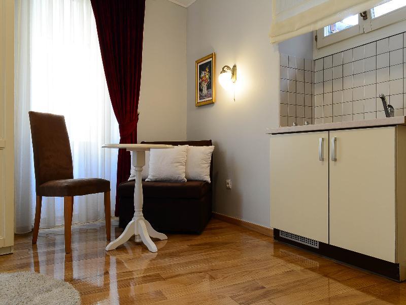 Guest house Tri Lava Luxury Living 4*