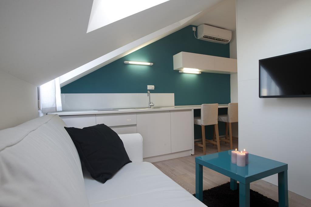 Attic Apartman *