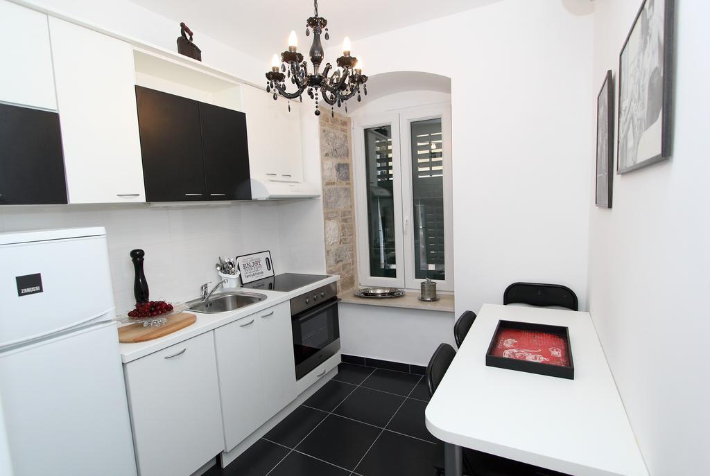 Apartment Papalic Palace *