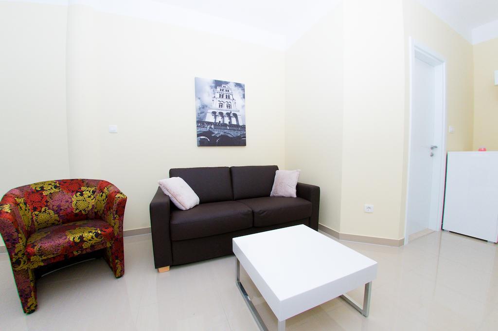 Apartments Villa Pjer *