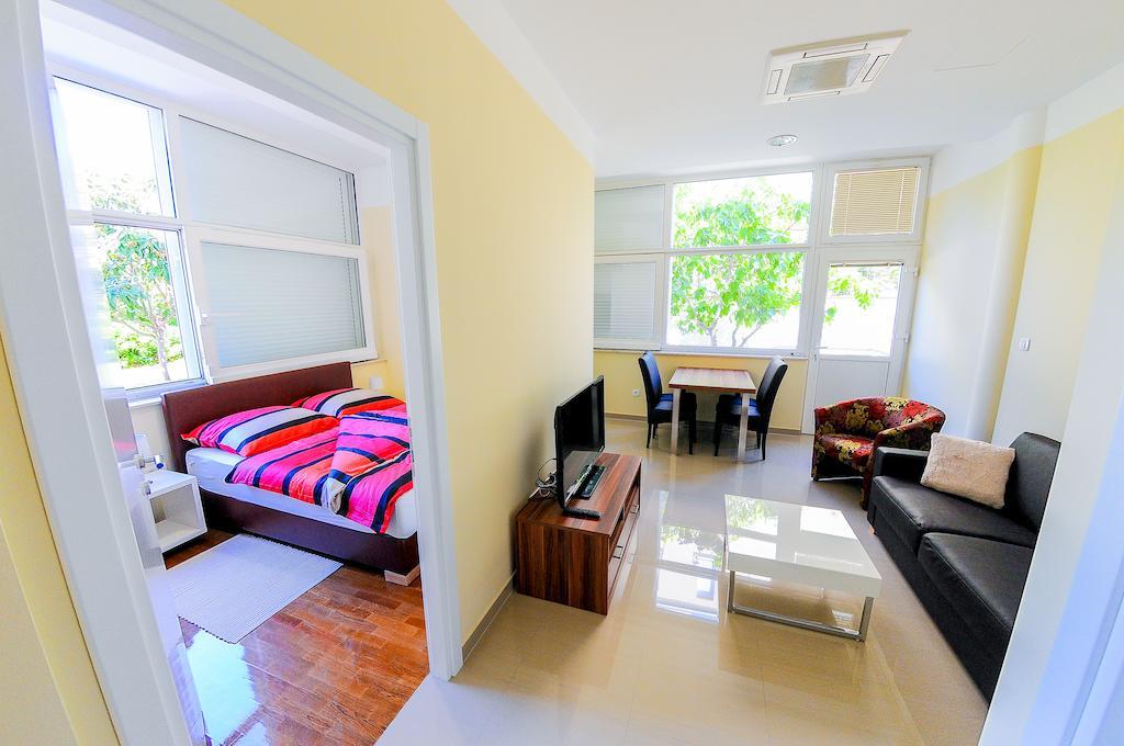 Apartments Villa Pjer Apartment Split