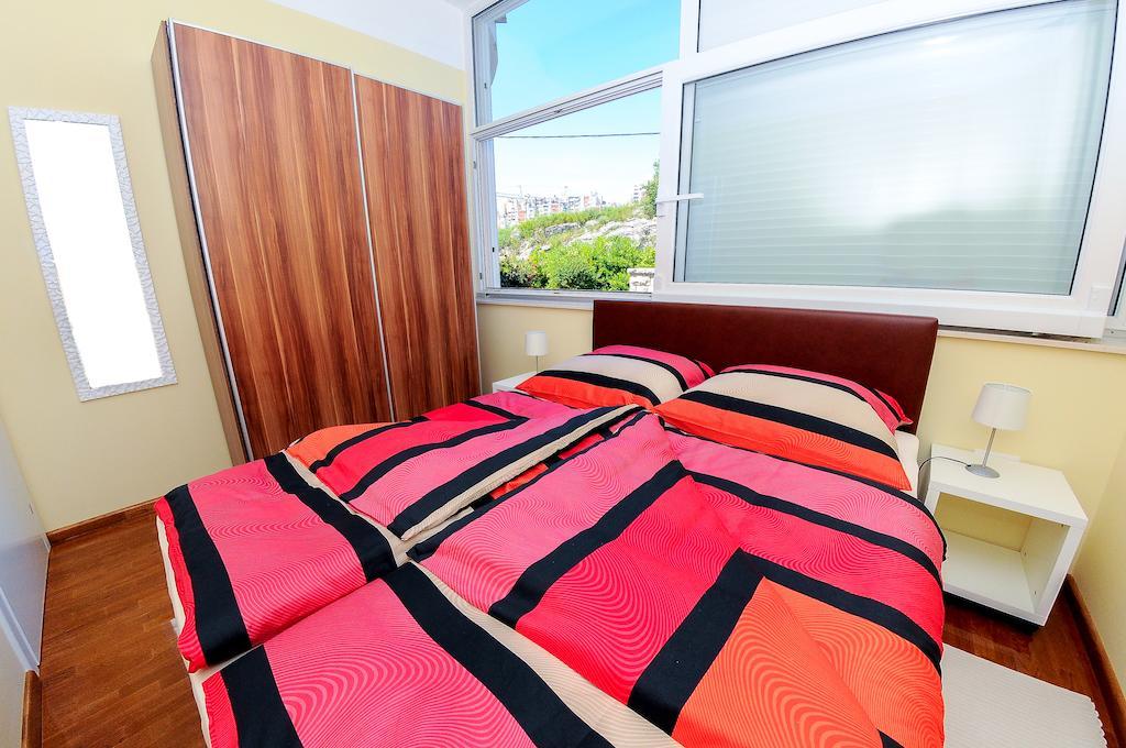 Apartments Villa Pjer Split