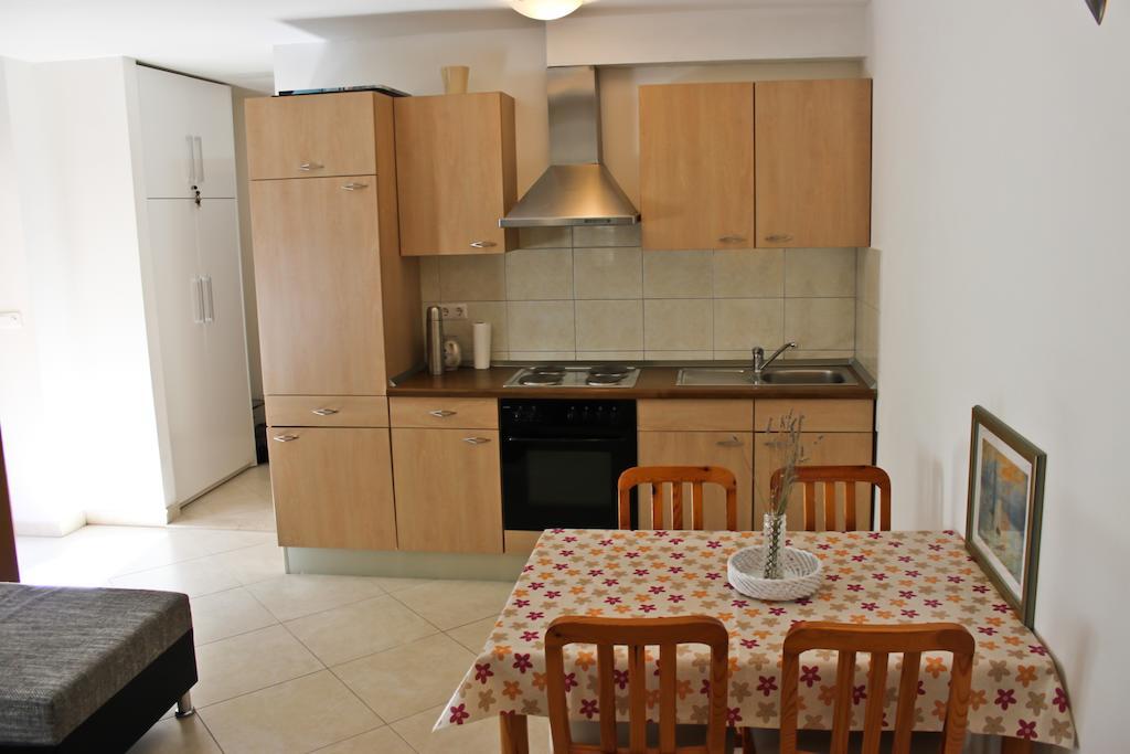 Apartment Leona