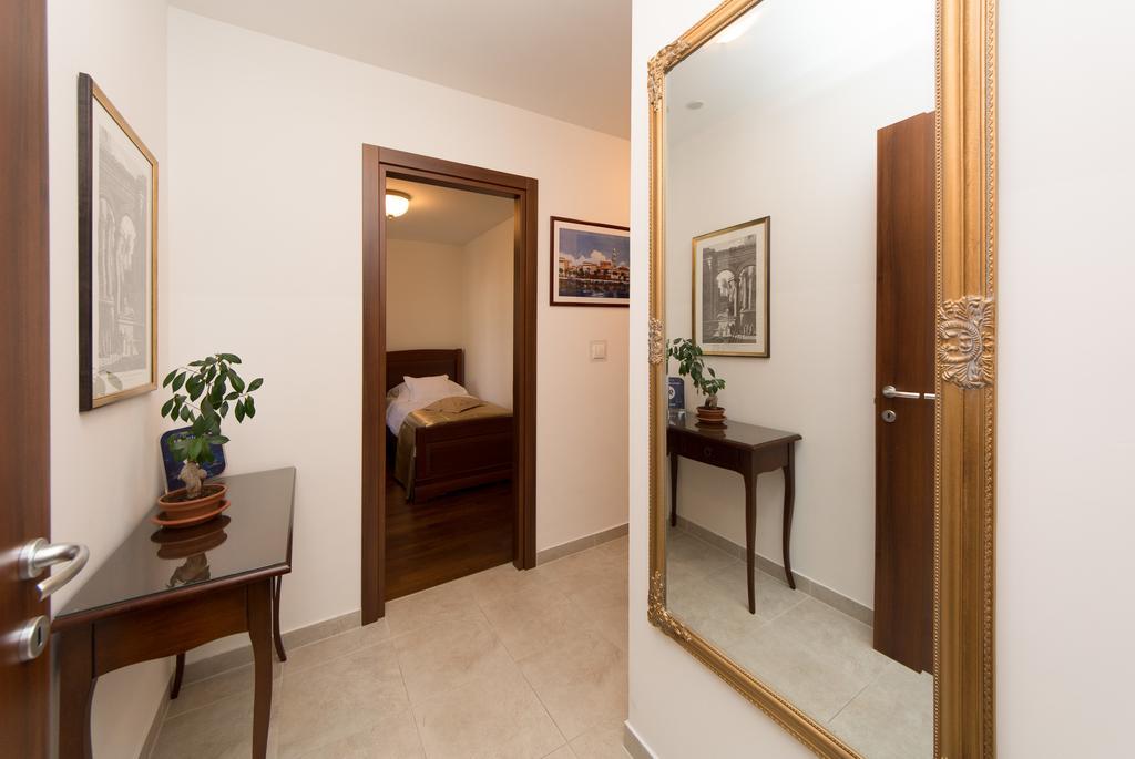 Old Town Three Bedroom Apartment Asti Mande 1