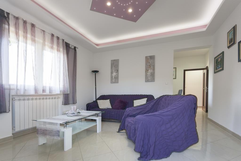 Apartments Stobrec