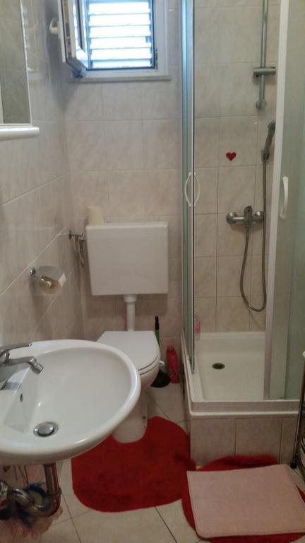 Apartman Kameni Val *