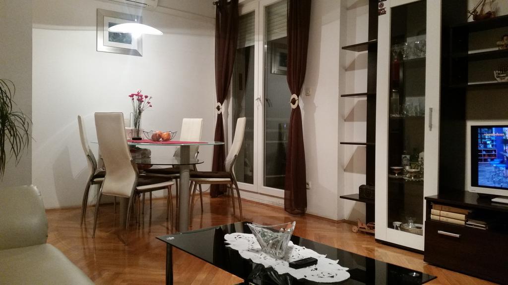 Apartment Joker Split