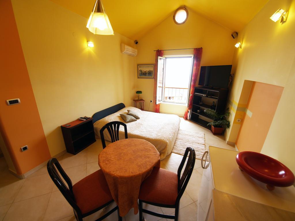 Top Of The Tops Center Apartment, Best Sea View In Town