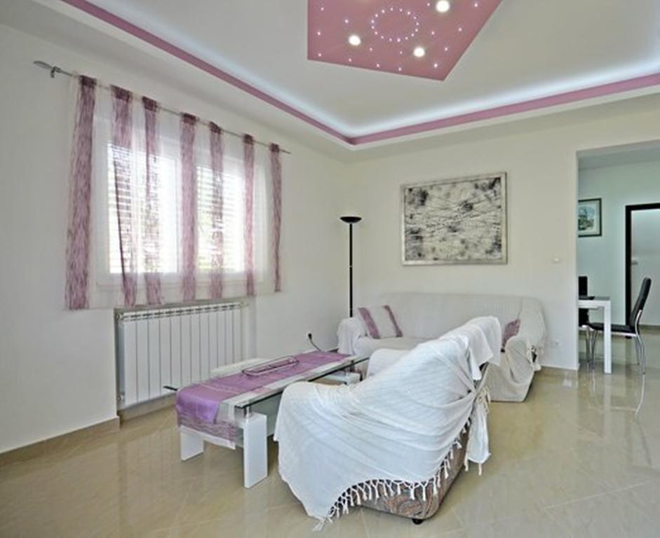 Apartments Stobrec