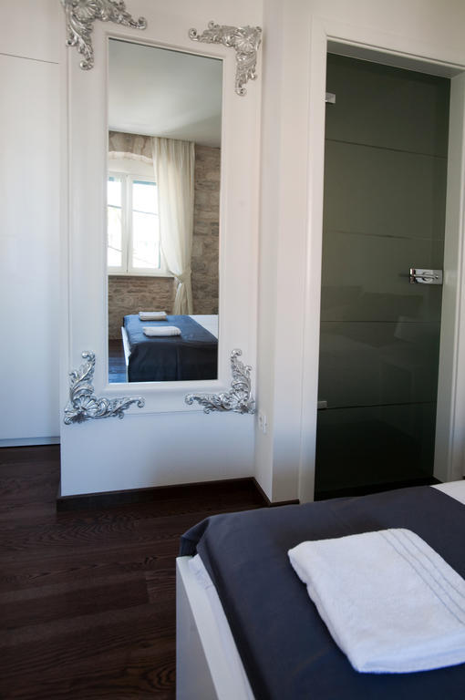 Speruna Luxury Split