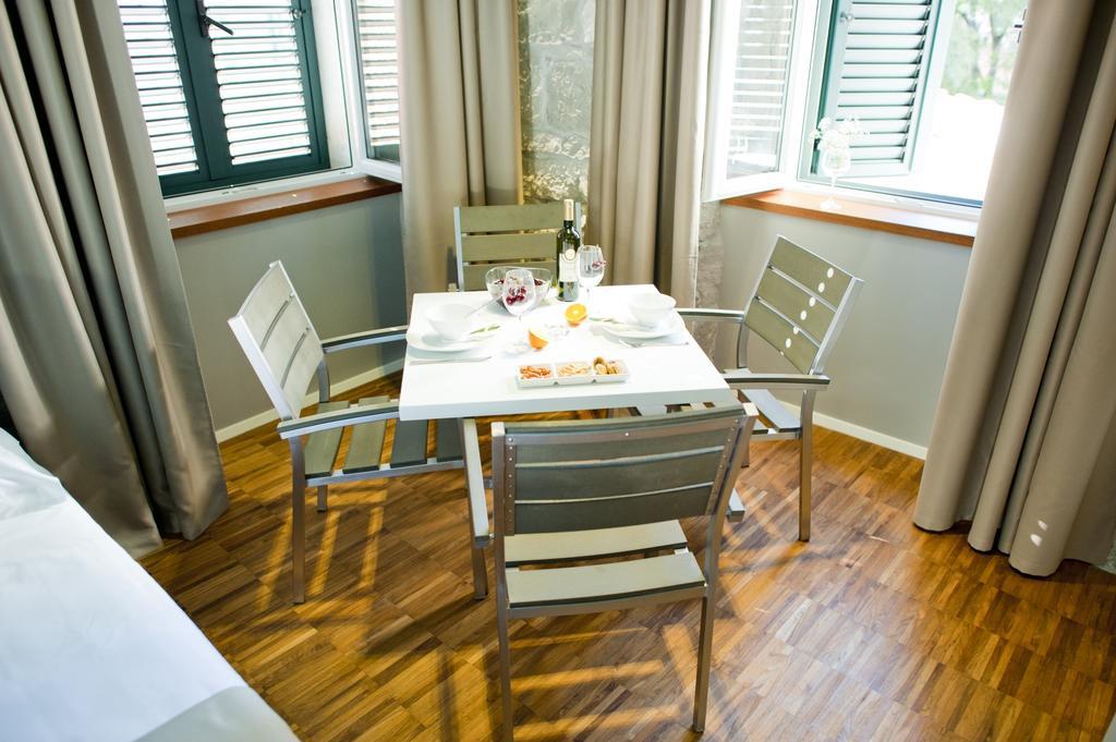 Guest house Riva Luxury 4*