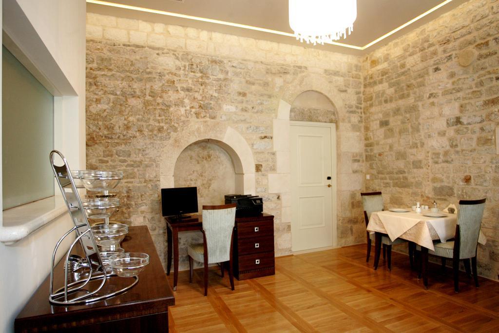 Palace Augubio