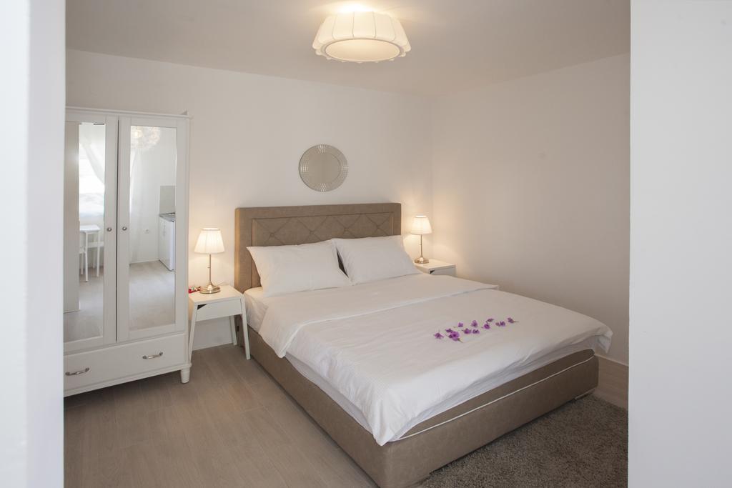 Guest House Lana