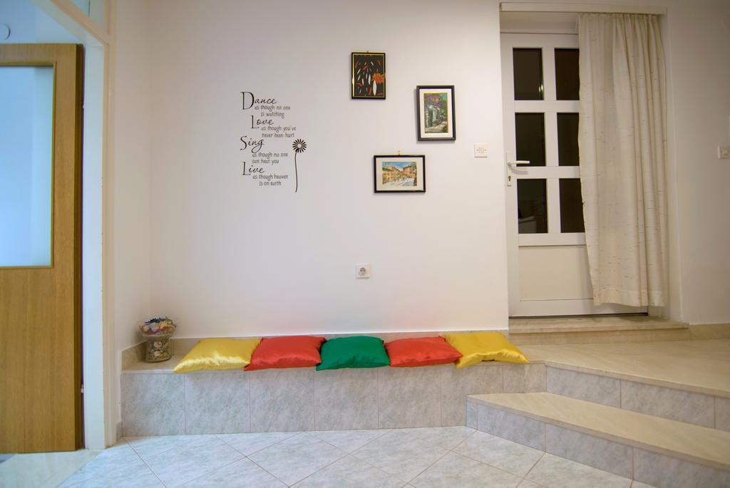 Apartamento Poolside Paradise - A Hidden Gem In Split Split
