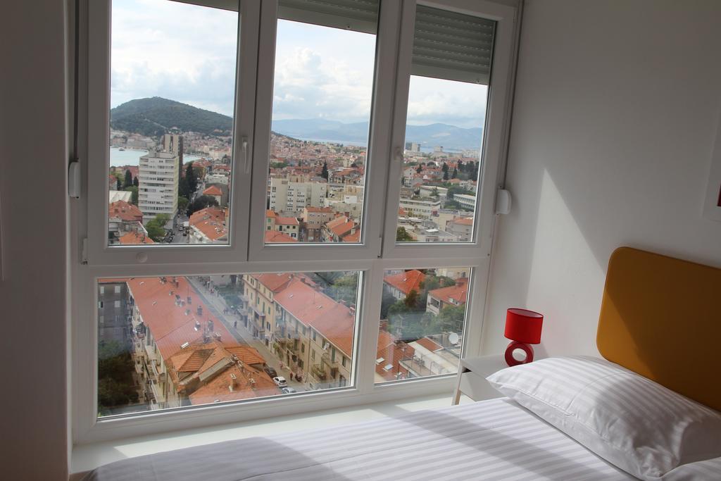 Apartment Panorama Split